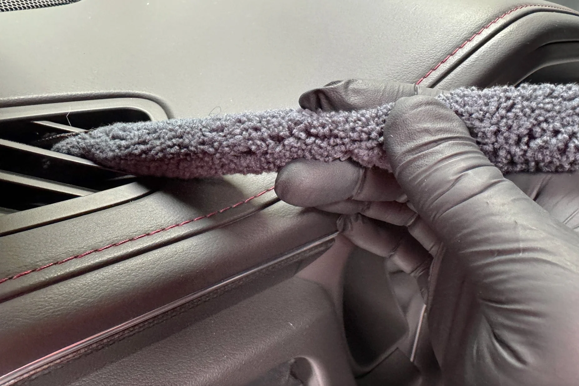 AutoFiber Detail Stix™ – Microfiber & Scrub Ninja for Tight Spaces - Image 4