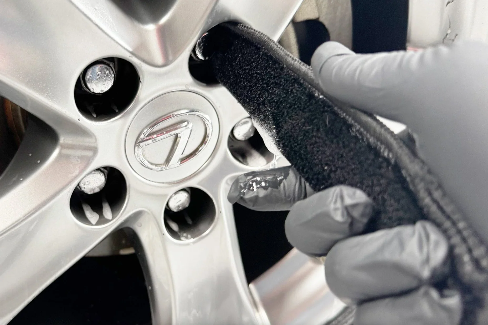 AutoFiber Detail Stix™ – Microfiber & Scrub Ninja for Tight Spaces - Image 6