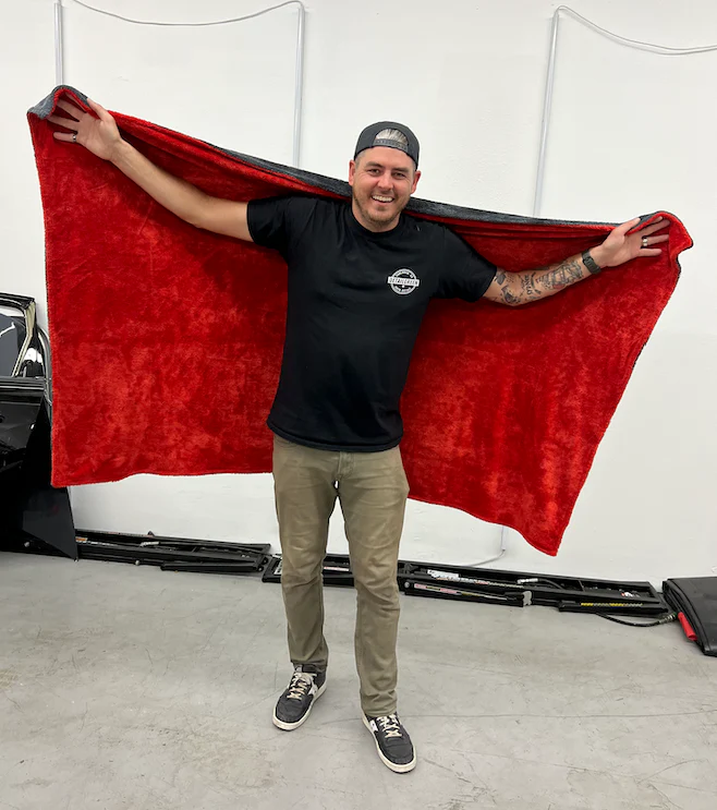 AUTOFIBER MEGANOUGHT DRYING TOWEL - XXXL Twist Pile Microfiber Drying Towel (69 in. x 42 in., 1100gsm) - 1 pack - Image 3