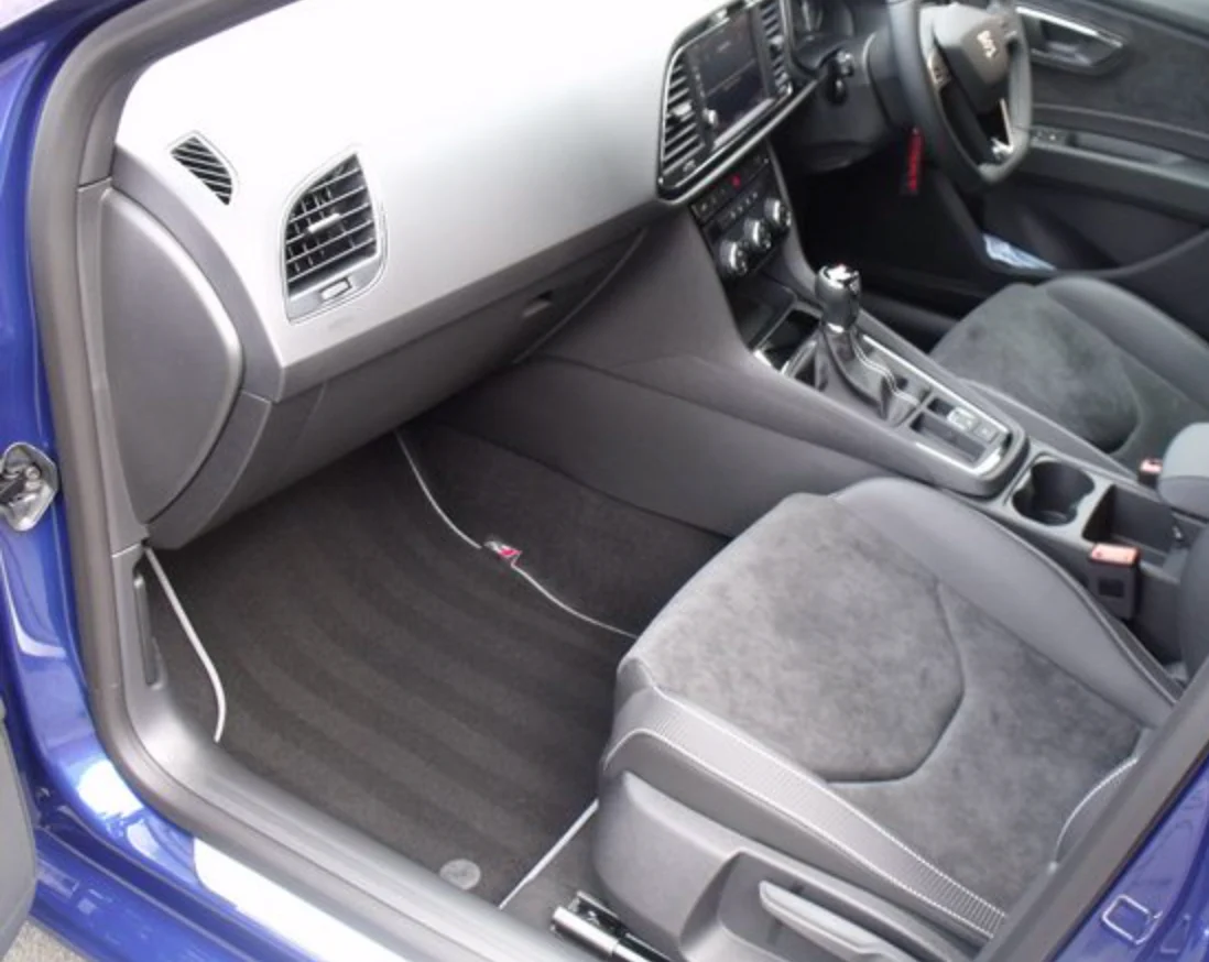 DTLR Supply CARPET & UPHOLSTERY BRUSH - Image 5