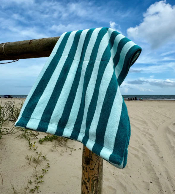 QUIVR (Not A Beach Towel) Drying Towel - Image 3